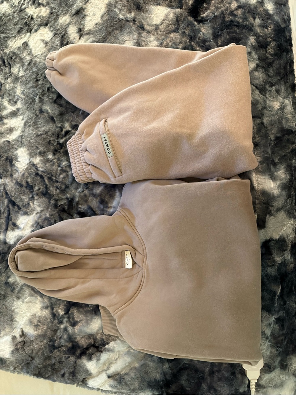 Comfrt Women’s Beige Hoodie & Sweatpants Set